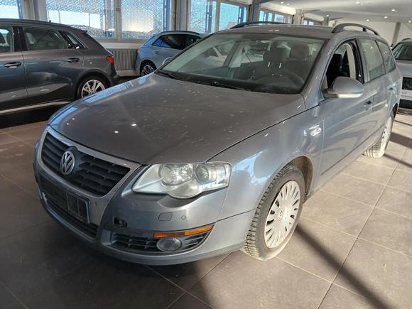 Pogled od napred levo