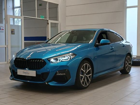 Вид спереди слева