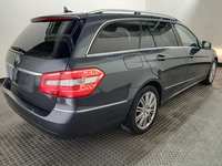 Aanzicht achter rechts