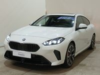 Pogled sprijeda lijevo