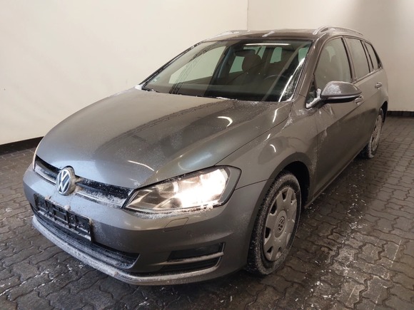 Pogled od napred levo