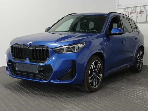 Pogled sprijeda lijevo