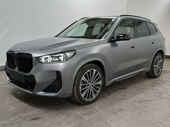 Вид спереди слева