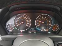 Pogled na kombinirani instrument