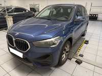 Pogled sprijeda lijevo