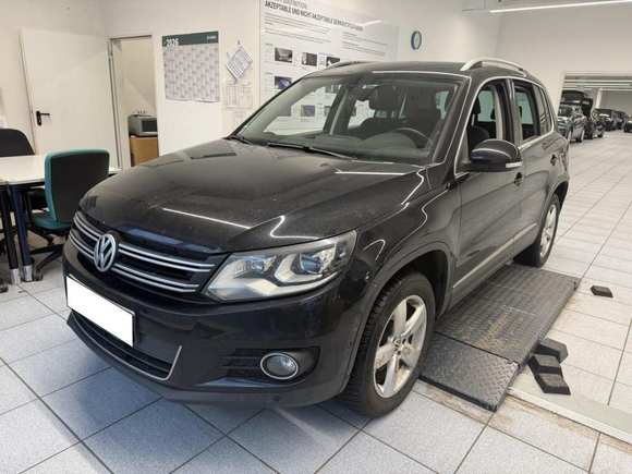 Pogled sprijeda lijevo