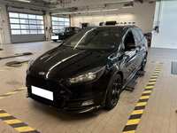 Pogled sprijeda lijevo