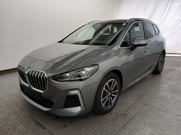 Widok z przodu po stronie lewej