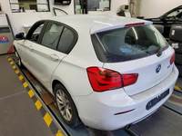 Vaade tagant vasakult