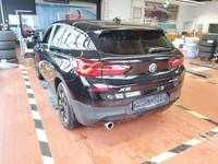 Vaade tagant vasakult