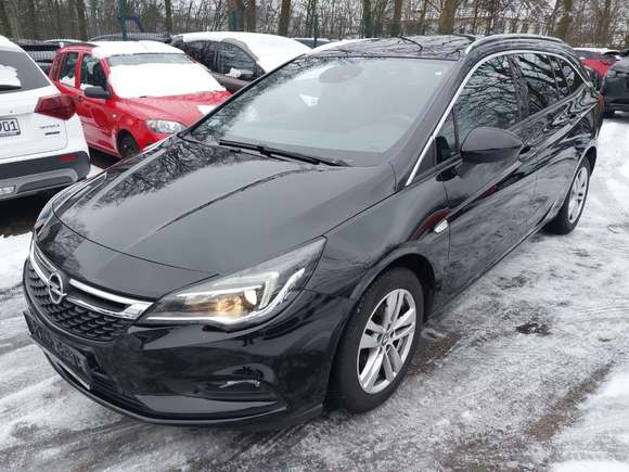 Pogled od napred levo