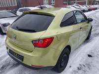 Pogled od pozadi desno