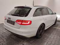 Pogled od pozadi desno