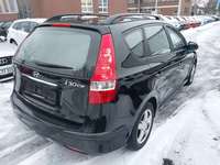 Pogled od pozadi desno