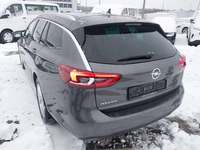 Pogled od pozadi levo