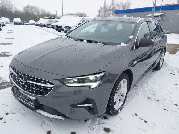 Pogled od napred levo