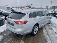 Pogled od pozadi desno