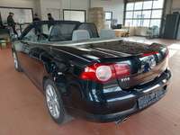 Pogled od pozadi levo