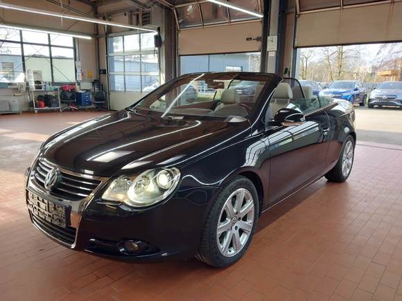 Pogled od napred levo