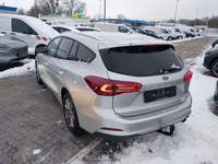 Pogled od pozadi levo