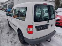 Pogled od pozadi levo