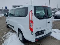 Pogled od pozadi levo