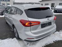 Pogled od pozadi levo