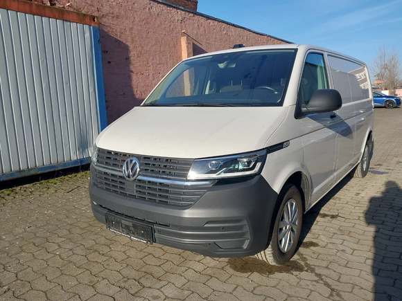 Pogled od napred levo