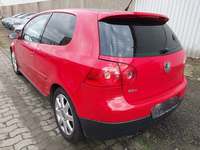 Pogled od pozadi levo