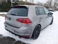 Pogled od pozadi desno