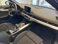 Вид на салон