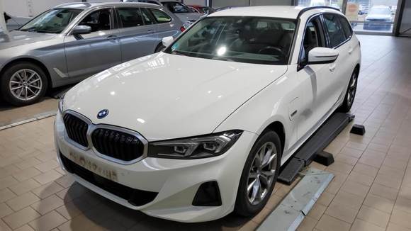 Pogled sprijeda lijevo