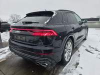 Pogled od pozadi desno