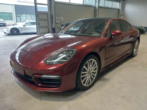 Pogled od napred levo