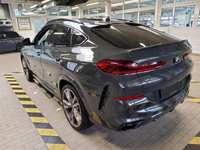 Vaade tagant vasakult