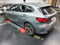 Widok z tyłu po stronie lewej