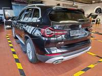 Вид сзади слева