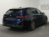 Náhľad zozadu sprava