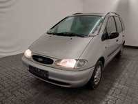 Pogled od napred levo