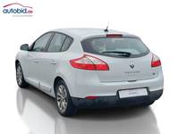 Pogled od pozadi levo