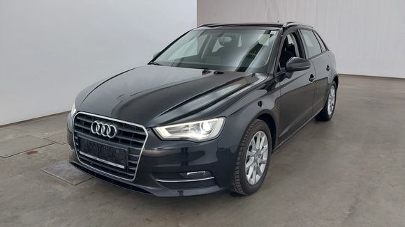 Pogled od napred levo