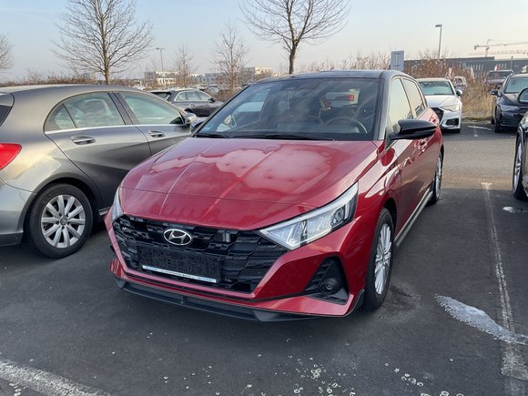 Pogled od napred levo