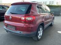 Pogled od pozadi desno