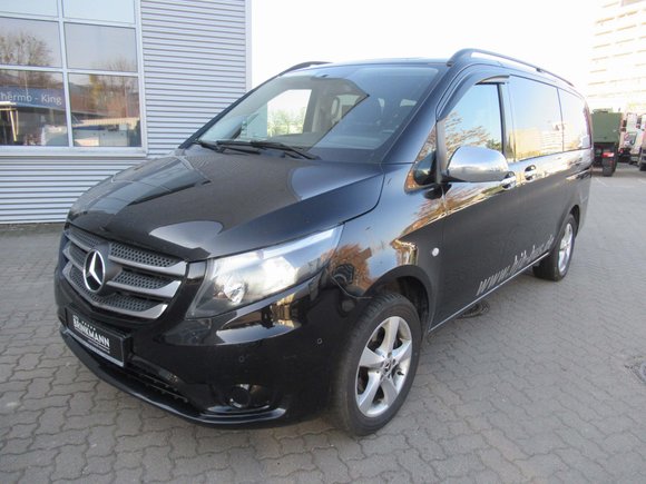 Pogled od napred levo