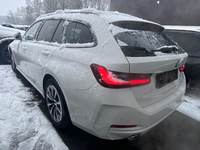 Pogled od pozadi levo