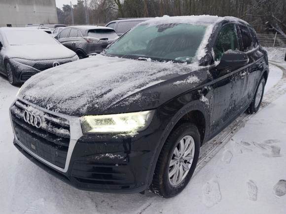 Pogled od napred levo