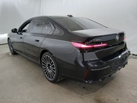 Pogled od pozadi levo