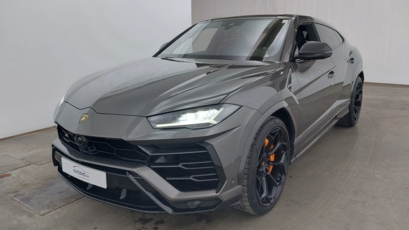 Pogled od napred levo