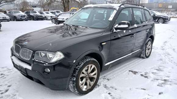 Pogled od napred levo