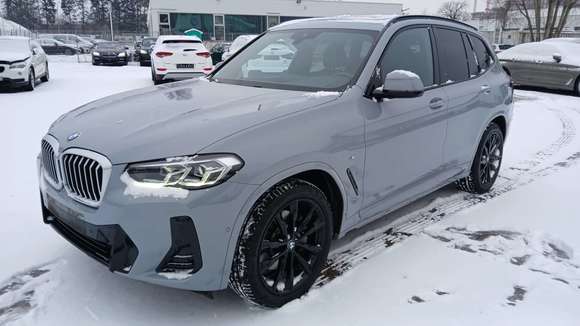 Pogled od napred levo